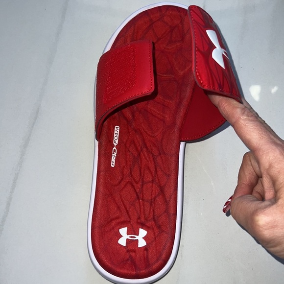 Under Armour Red Slide Sandals with Velcro Band Size 10 - Picture 2 of 5